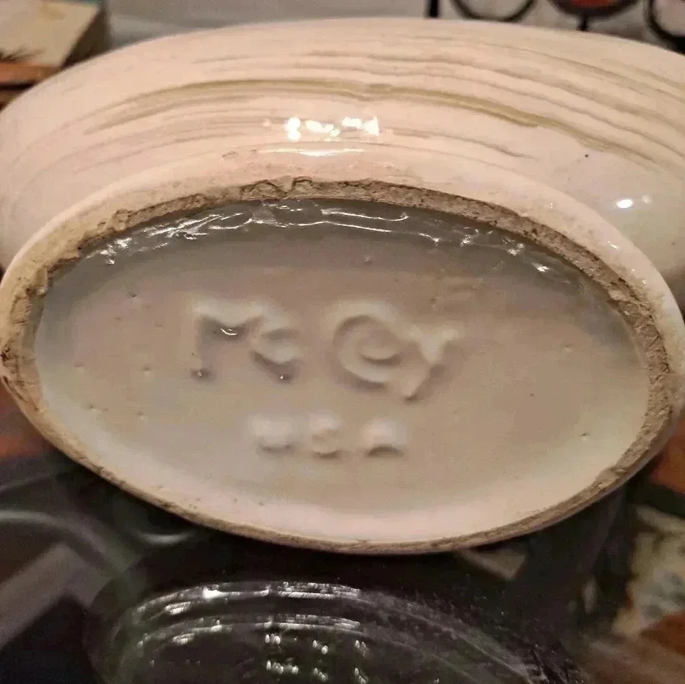 McCoy banana boat pottery EUC